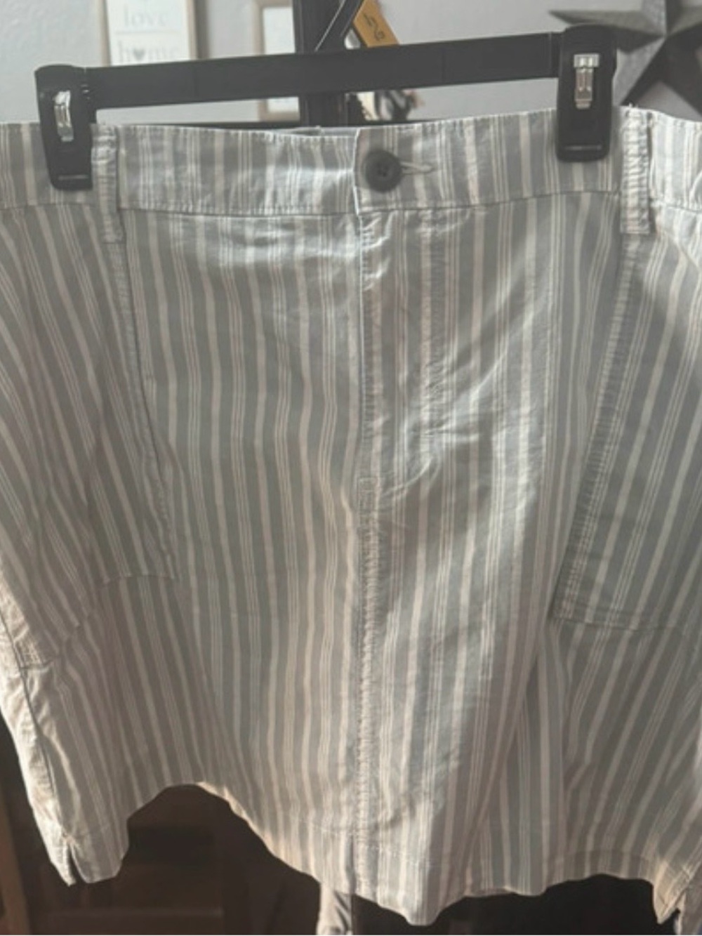 Lee Women's Striped Skort in Gray and White